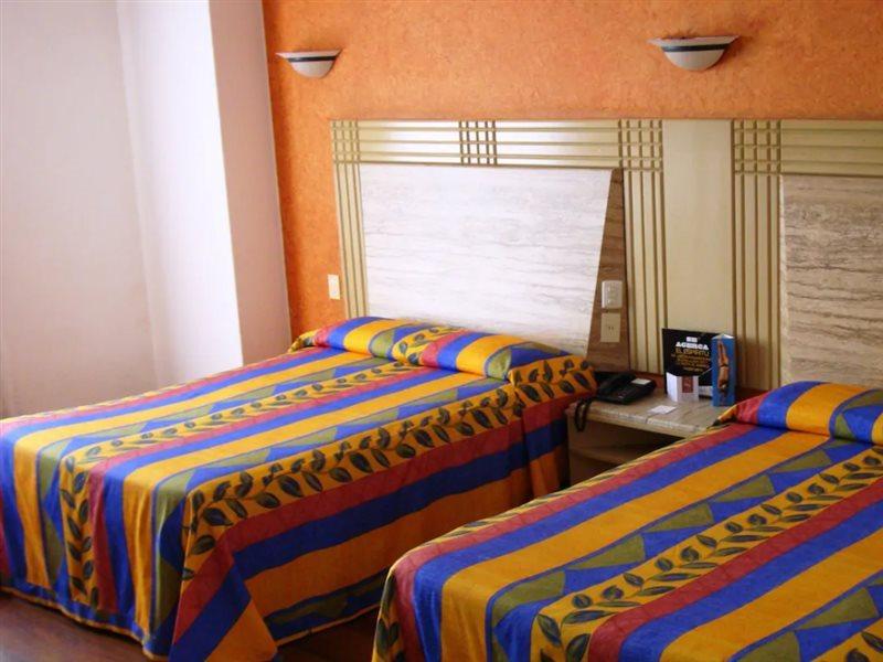 Hotel Cervantes Guadalajara Ngoại thất bức ảnh