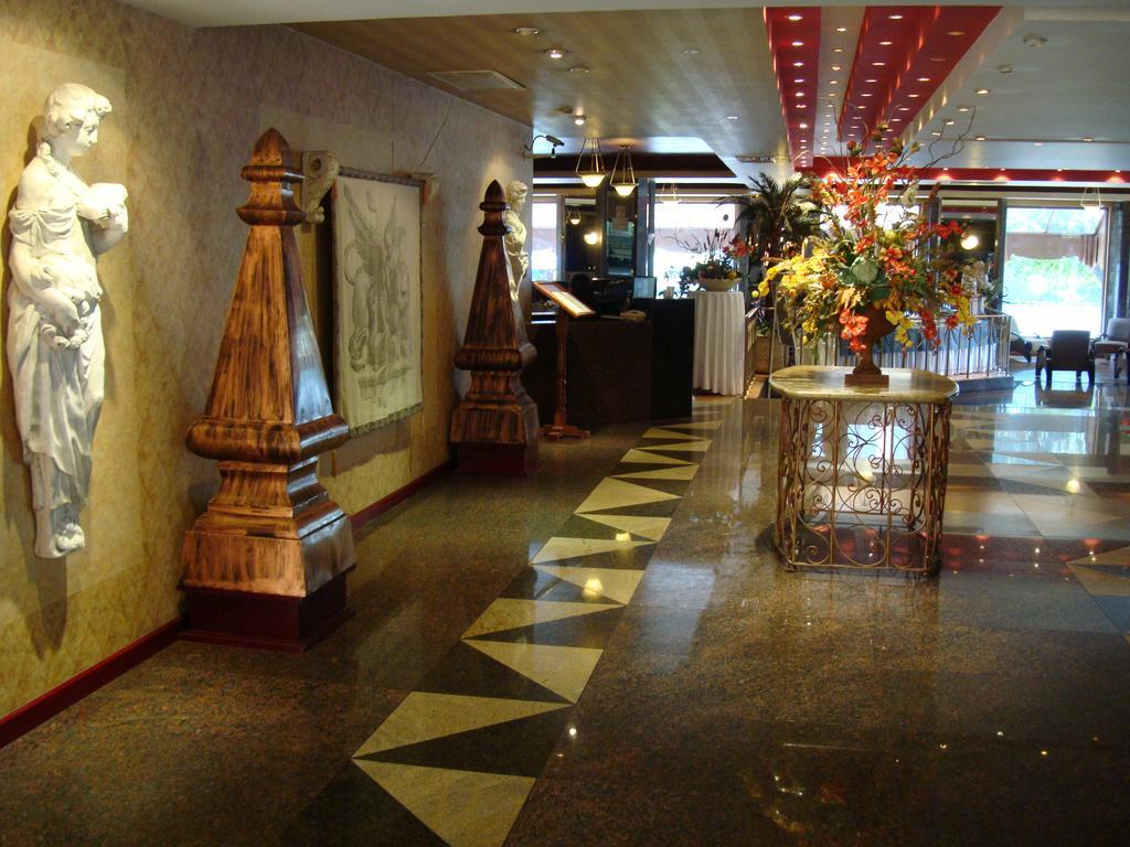 Hotel Cervantes Guadalajara Ngoại thất bức ảnh