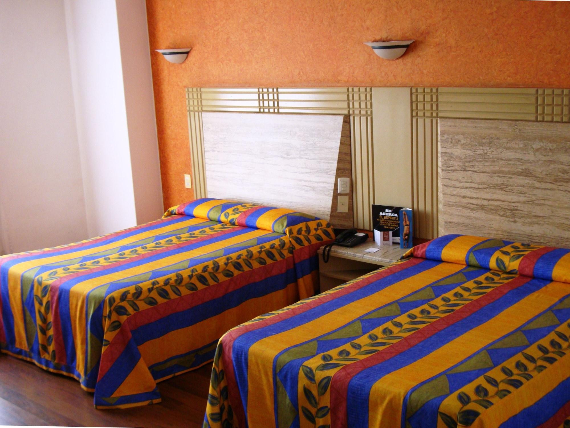 Hotel Cervantes Guadalajara Ngoại thất bức ảnh