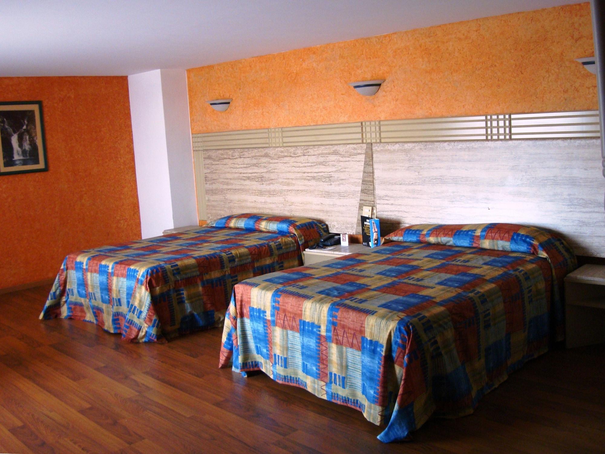 Hotel Cervantes Guadalajara Ngoại thất bức ảnh